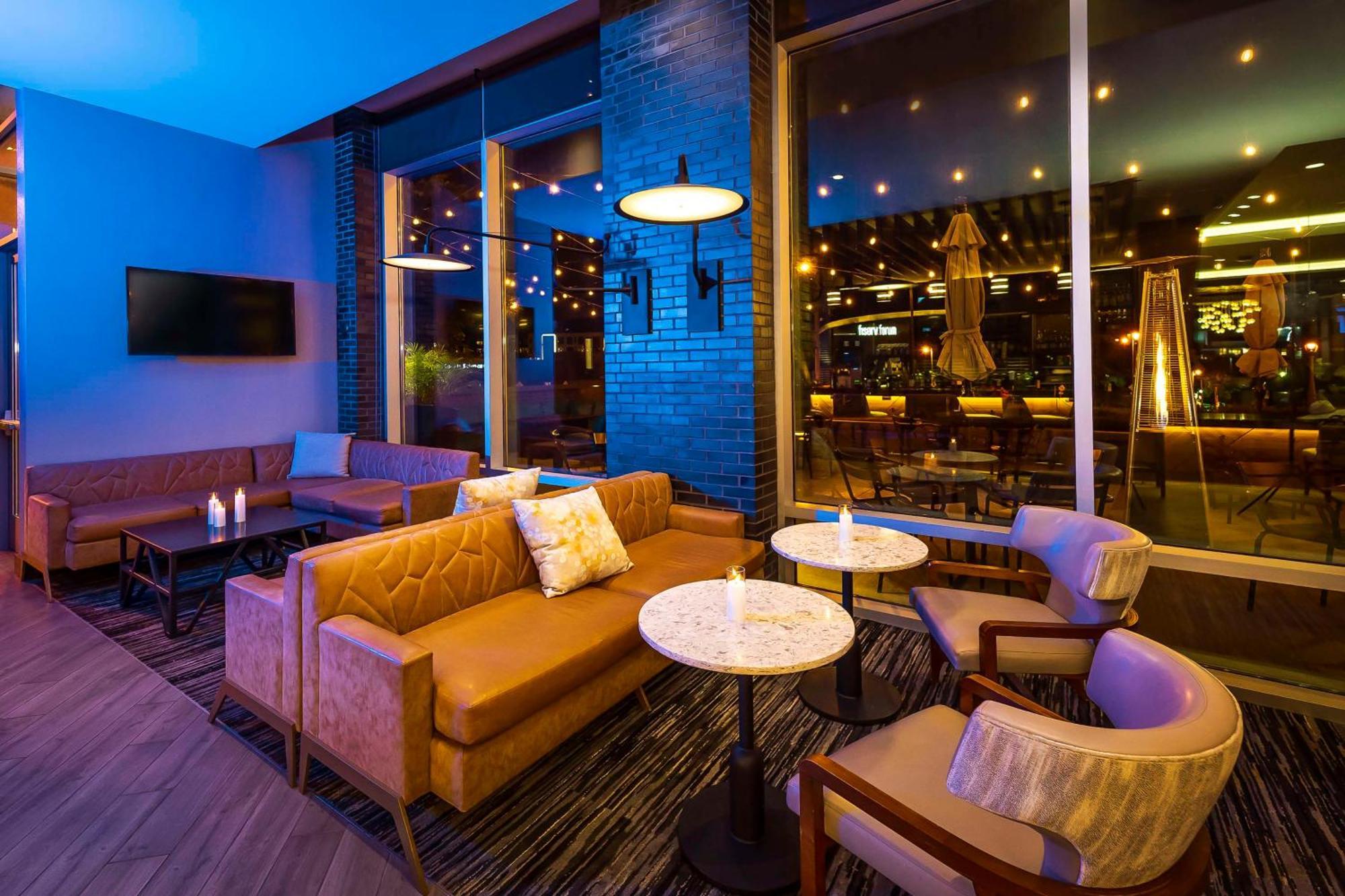 Hyatt Place Milwaukee Downtown Экстерьер фото
