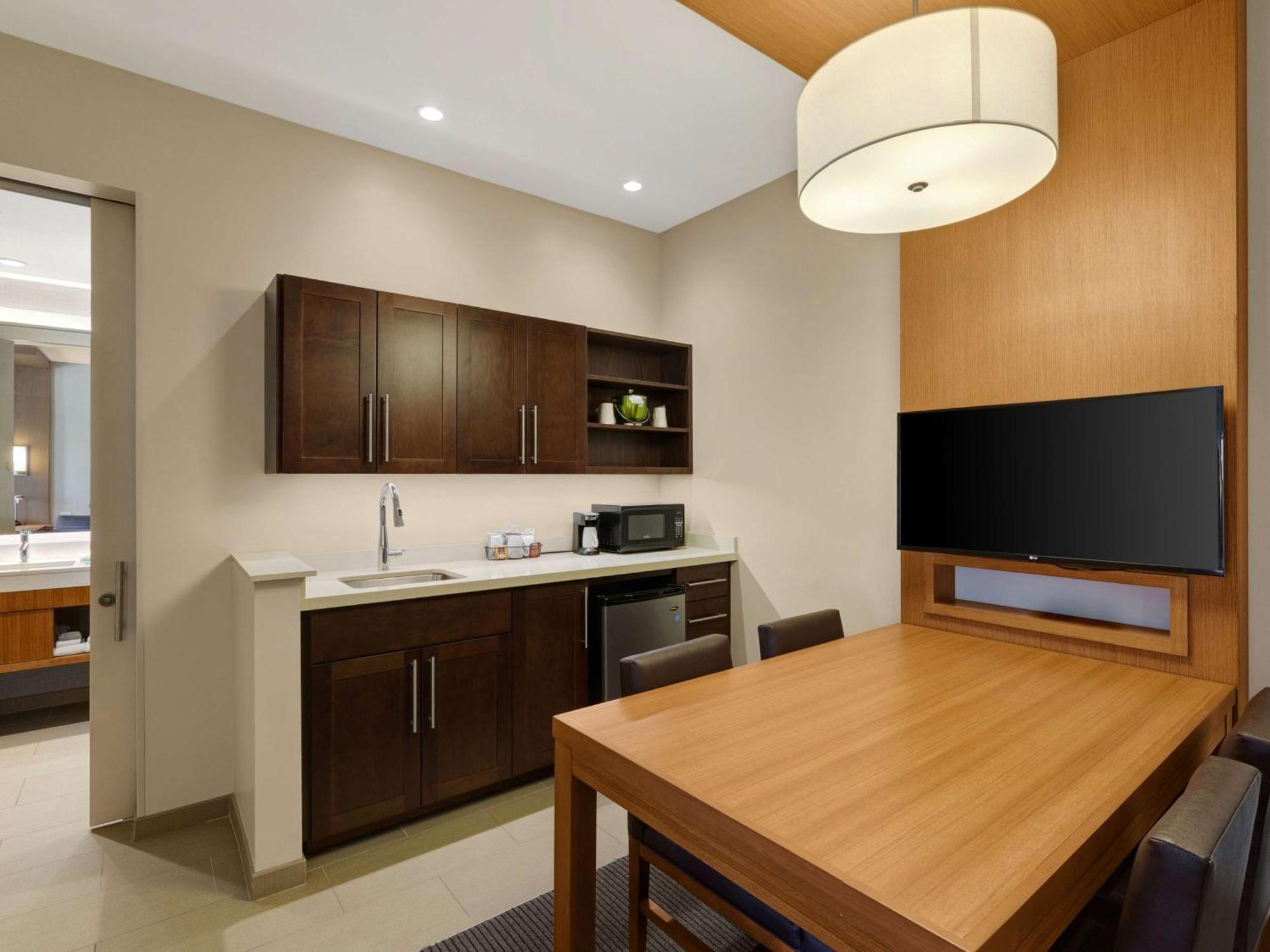 Hyatt Place Milwaukee Downtown Экстерьер фото