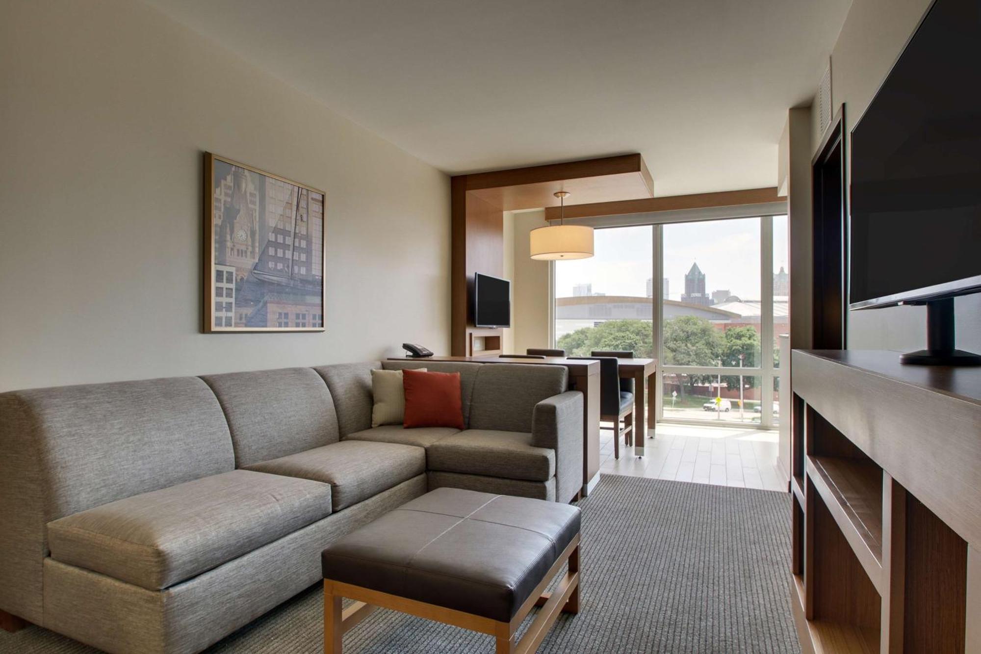 Hyatt Place Milwaukee Downtown Экстерьер фото